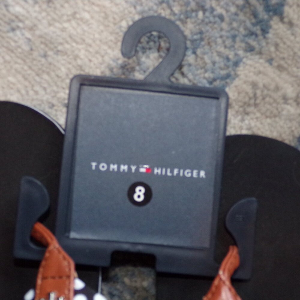 Tommy Hilfiger Cute Flip Flops - Picture 5 of 5